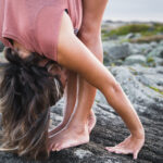 Uttanasana - Charlotte Lechevallier - photo @axelle.photographe