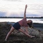 Uttitha trikonasana - Charlotte Lechevallier - photo @axelle.photographe