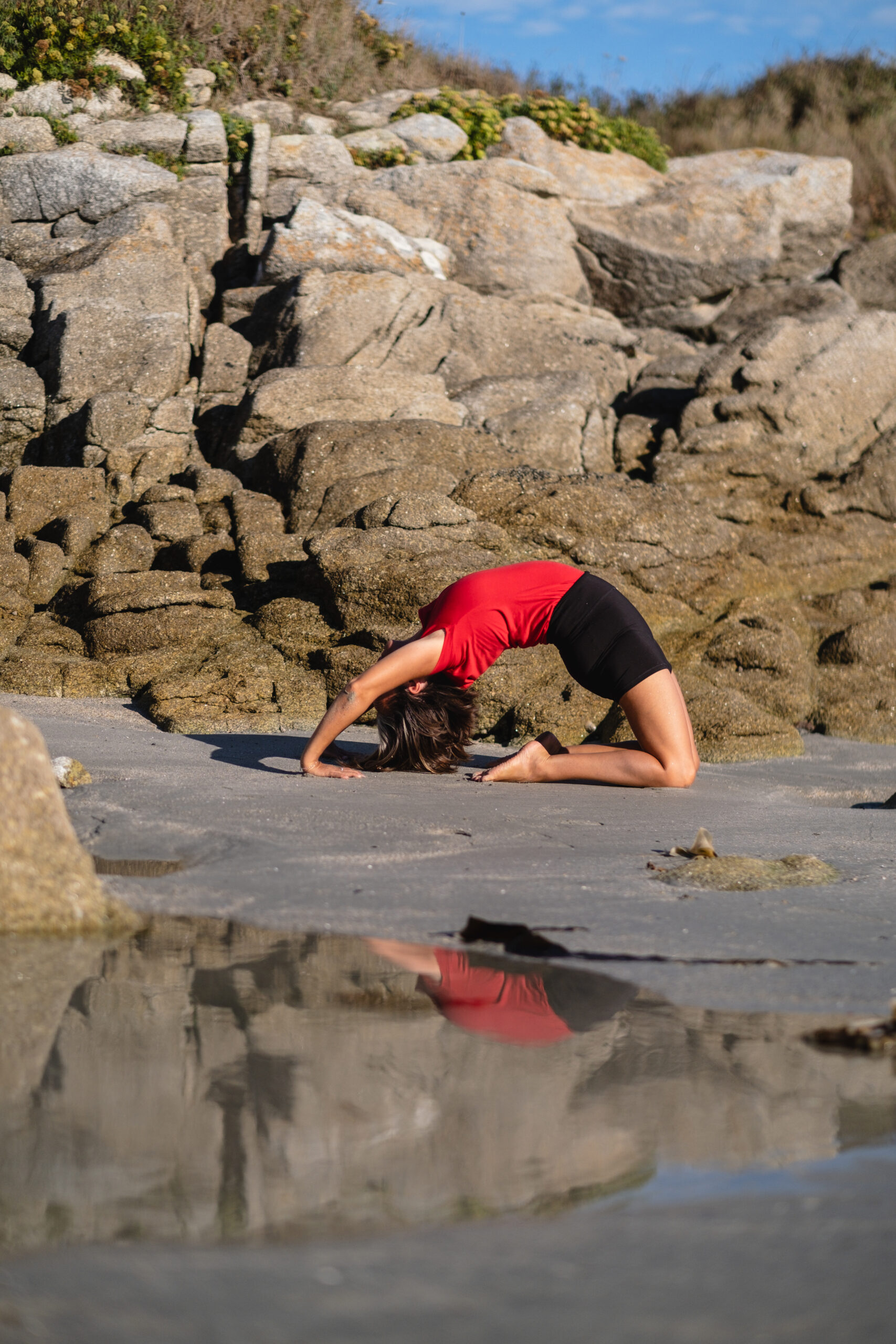 Ardha kapotasana - Charlotte Lechevallier - photo @axelle.photographe
